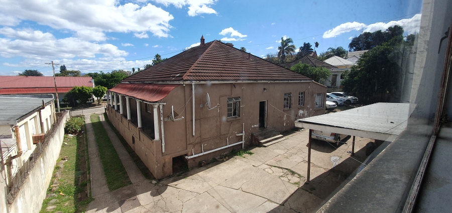 5 Bedroom Property for Sale in Uitenhage Upper Central Eastern Cape